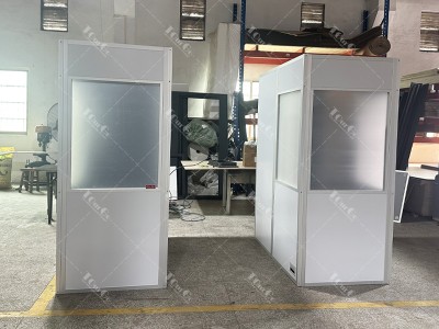4 Translation Booth