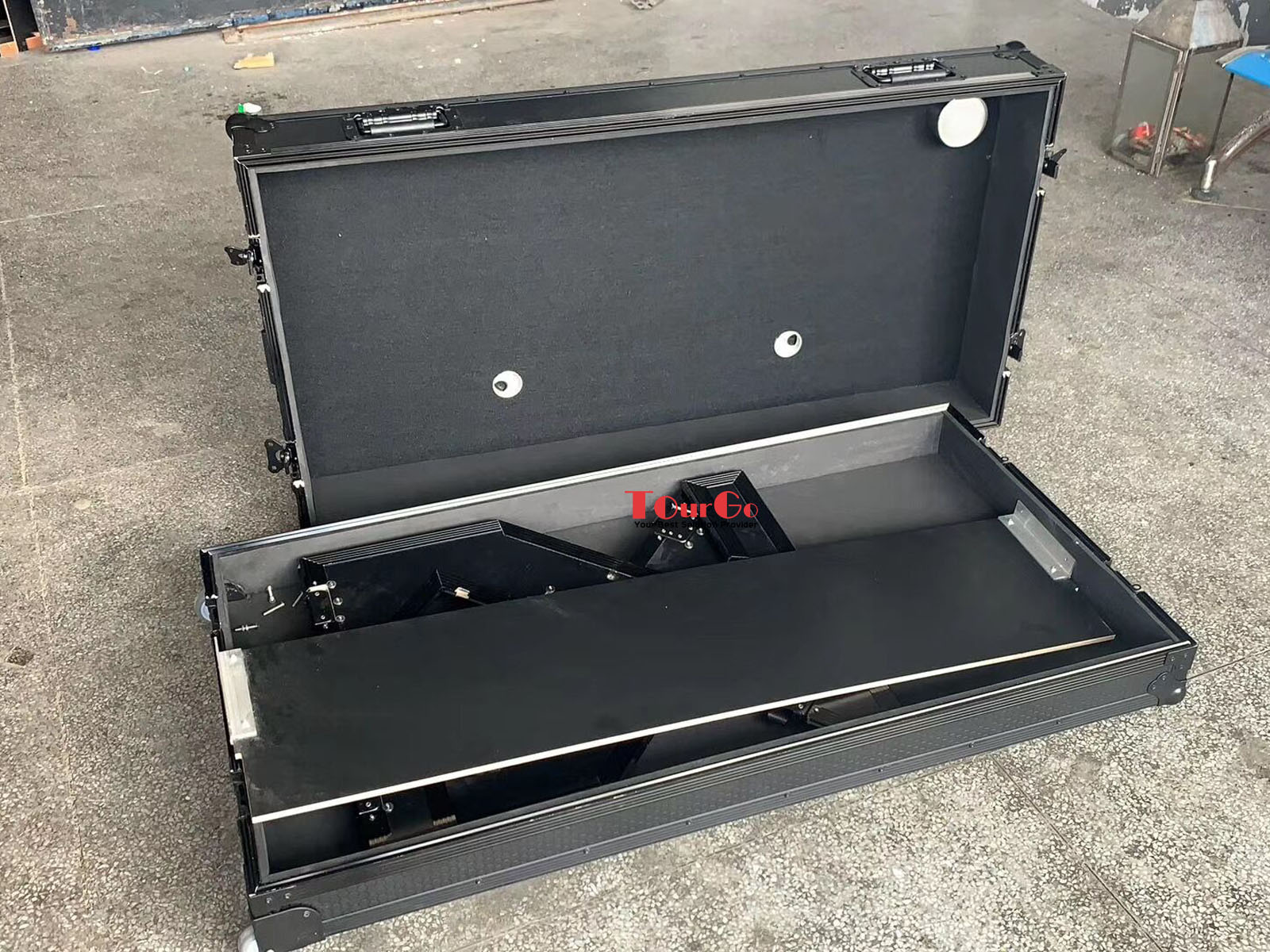 52Portable dj flight z style table