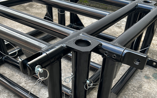 4 way corner for pre fit truss