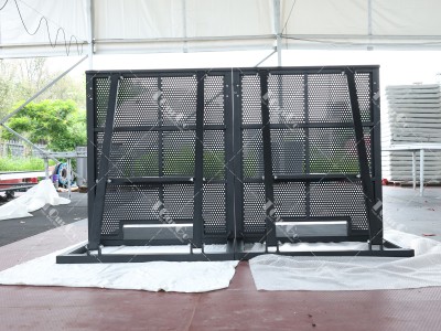 5 BLACK STAGE BARRIER