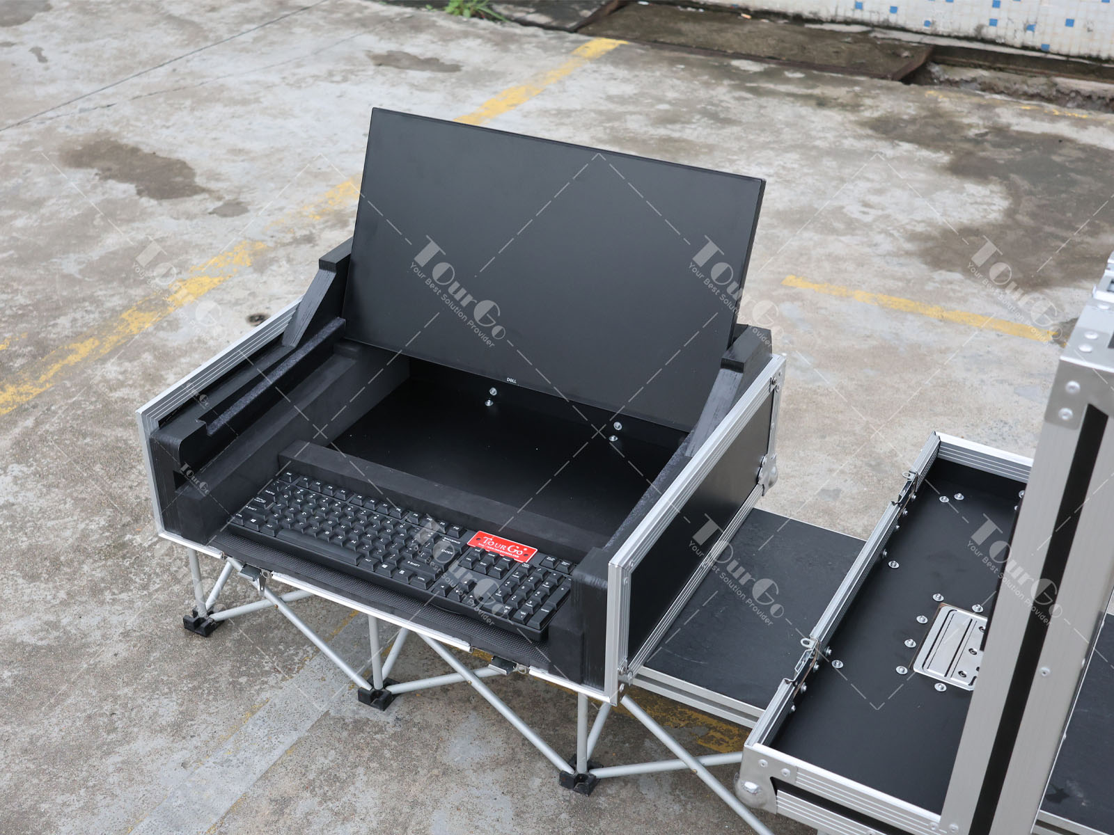 Monitors 24”Screens Flight Case