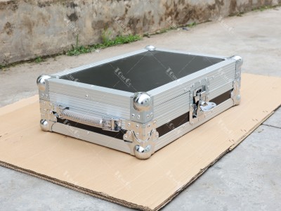 5 Microphone Flight Case