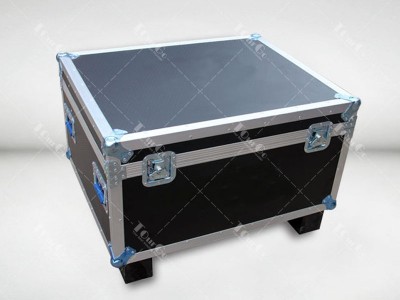 4 Medical Equipment Shipping Cases