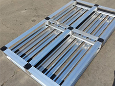 4 Way Entry Stackable Aluminum Serving Pallet Used Stocking and Transporting