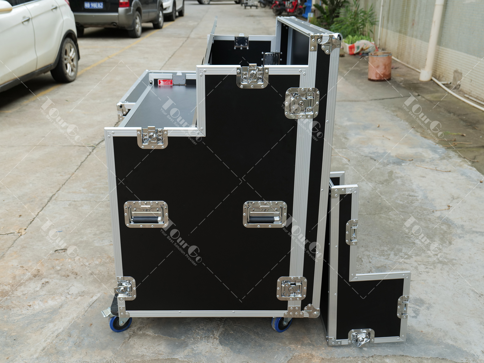 6 flight case with Production Workstation