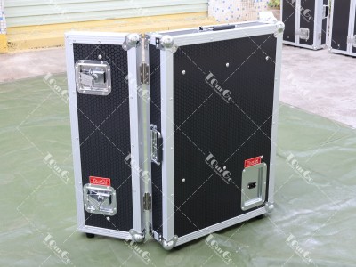 6 Make-Up Mirror Flight Case