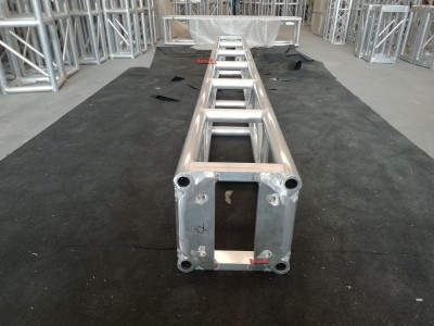 65 Box Truss