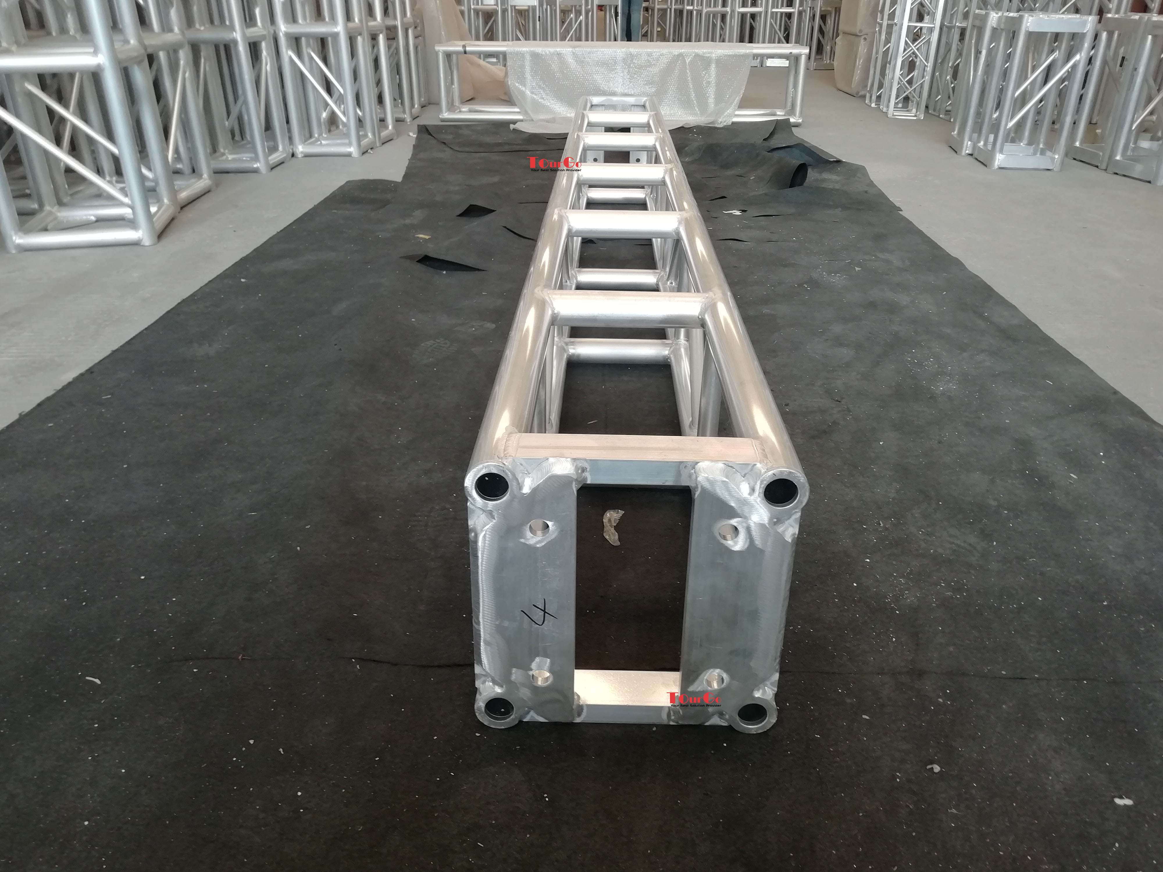 65 Box Truss