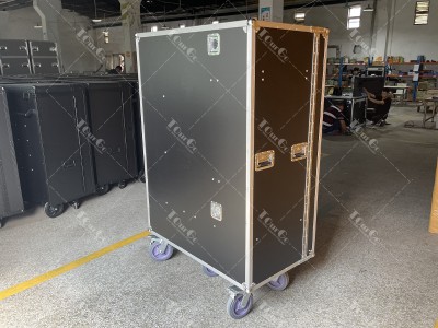6 Tack Locker Case