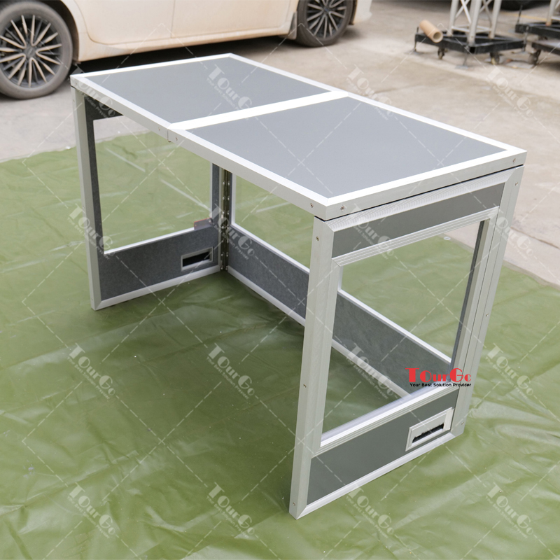 https://www.tourgosolution.com/three-person-interpreter-booths