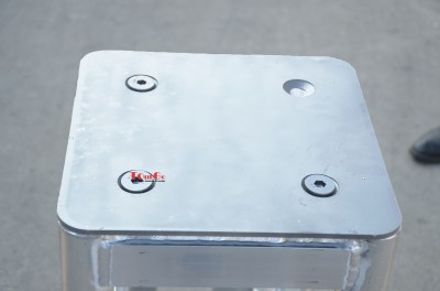 71 Base plate