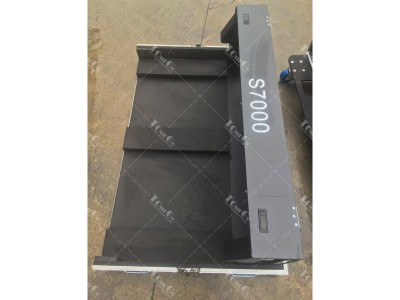 Allen & Heath Dlive S7000 Mixer Flight Case