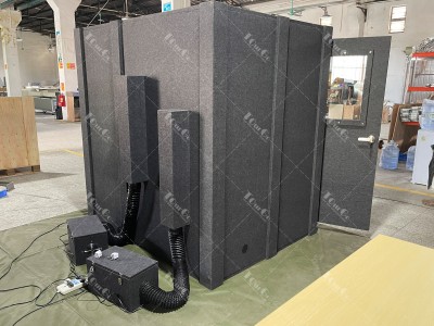 V Booth