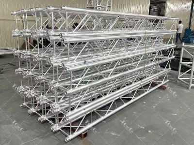 Spigot Truss: The Fast and Reliable Solution for Your Event Needs – Powered by TOURGO