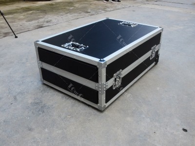 7 Mobile Bar Flight Cases