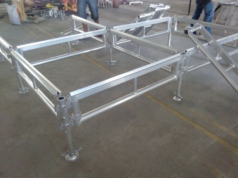 Aluminum-Stage-System 2jpg.