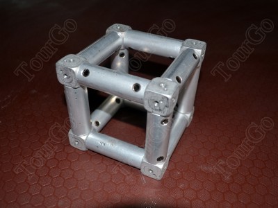 T10 Box Corner for 100mmx100mm Spigot Truss