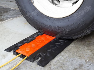 Cable-Protector-Ramp