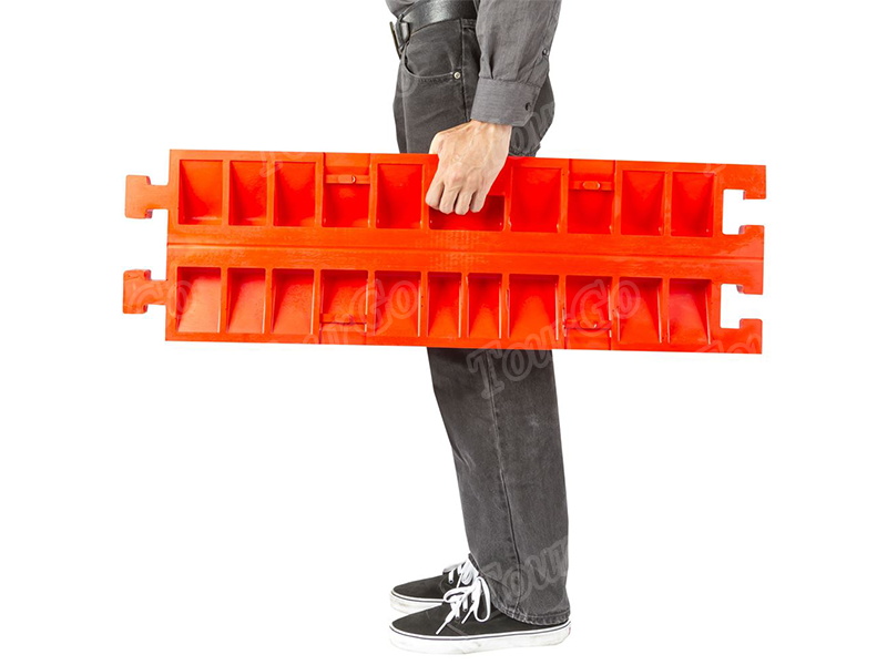 Cable Ramp Linebacker 5-Channel Linebacker Cable Protector Ramp for 1.35″ diameter cables ...