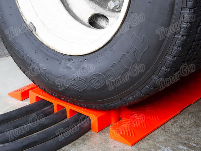 1Channel DropOver Guardian Cable Protector for 1″ diameter cables TourGo Event Solution Co., Ltd