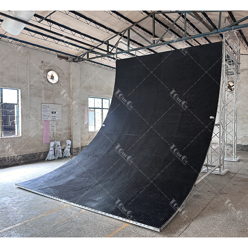UIPM Parkour Ninja Warrior Training Equipment Aluminum Truss Warped Wall Outdoor Modern Pentathlon Obstacle Course for Events