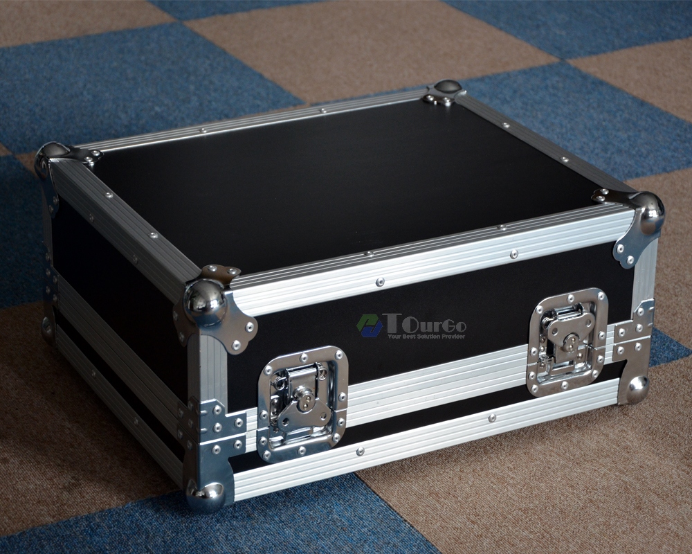 https://www.tourgosolution.com/pro-musical-case/guitar-pedalboard-case-pedalboard-cases-with-separated-board.html