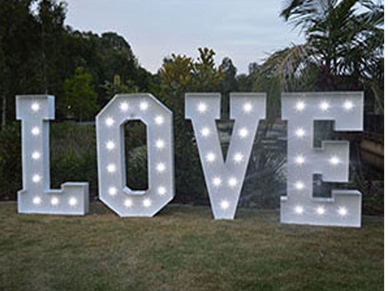 120cm(4ft）ICE White LED light Up “LOVE” Letter - TourGo Event Solution ...