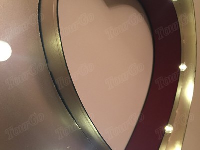 Light-Up-Heart-Sign