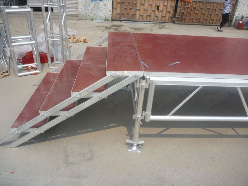 Portable-Aluminum-Stage 1
