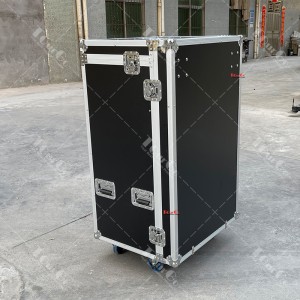 Production Flight Case11