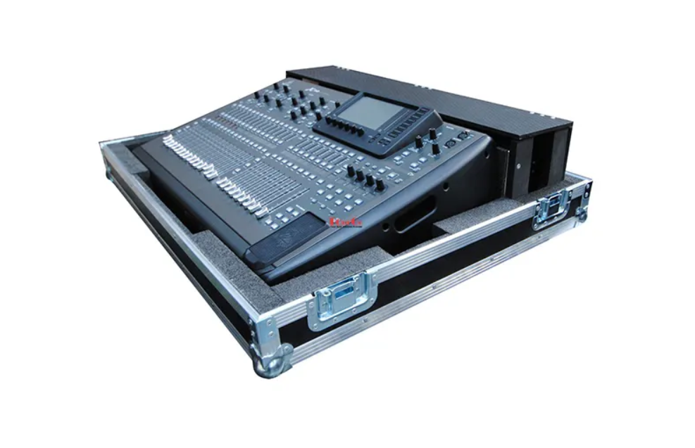BEHRINGER MIXER CASE 3