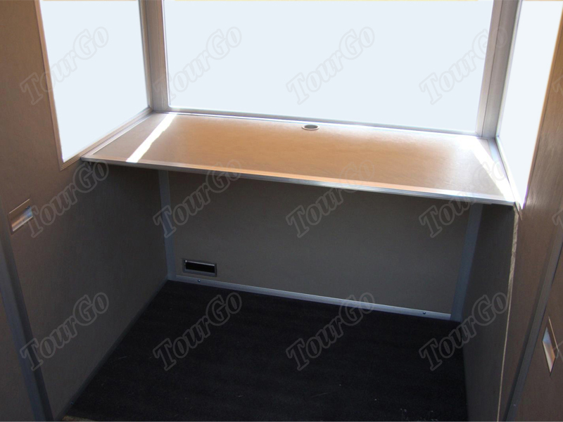 https://www.tourgosolution.com/products/simultaneous-interpretation-booths-for-1-person.html