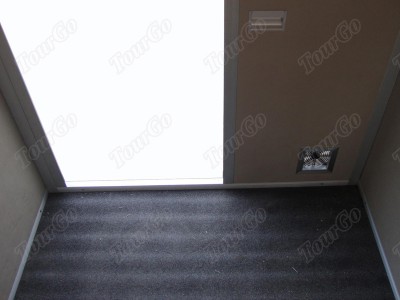 Simultaneous-Interpretation-Booths-1  (12)