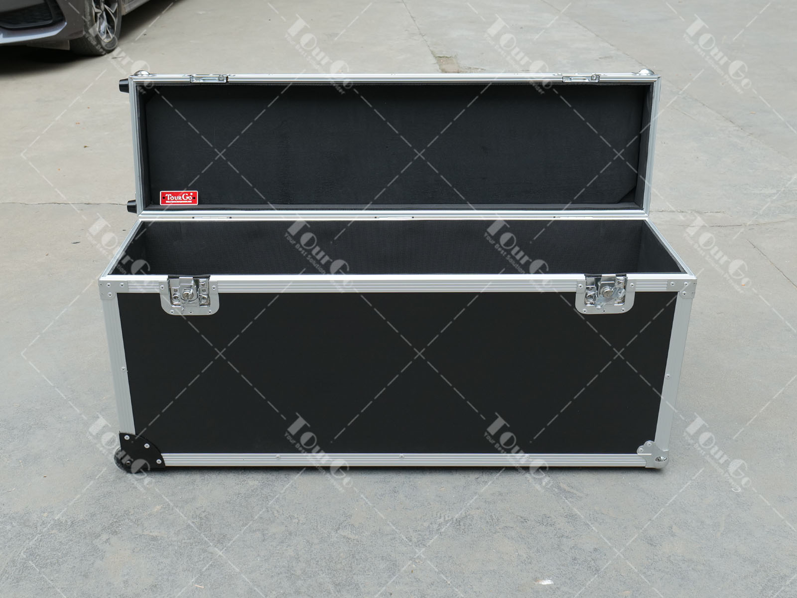 https://www.tourgosolution.com/speaker-cabinet/cable-road-flight-case-trunk.html