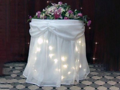 TourGo White Starlight Cake Table Skirt -2FT Diameter