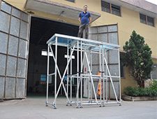 Customize Transparent Acrylic Four Legs Aluminum Stage With 2.5 Height