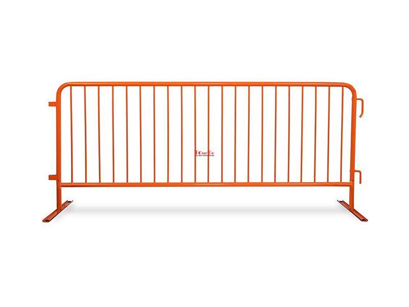 Interlocking Crowd Control Barriers With Flat Feet