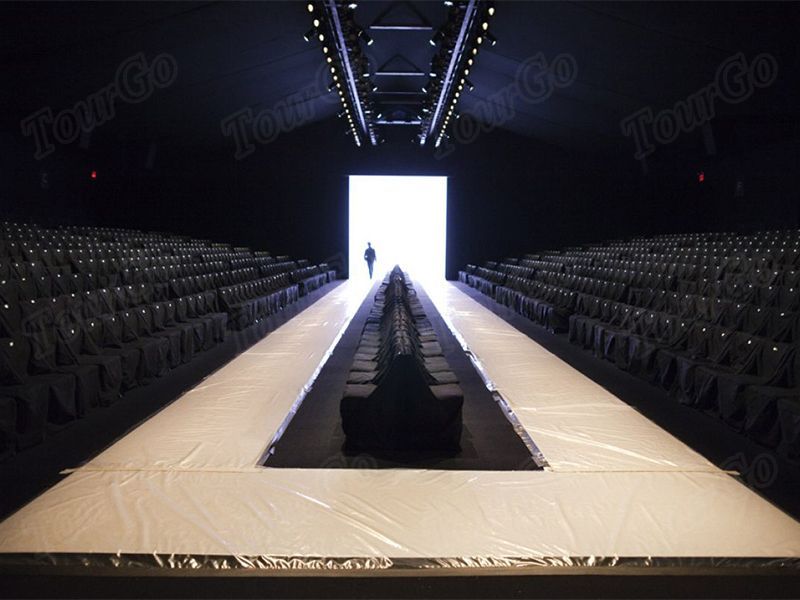 favorable-fashion-show-runway-stage 2