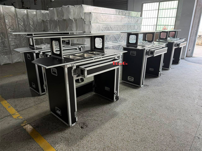 Why TourGo Mobile Folding Cocktail Bar Flight Case Is So Popular?