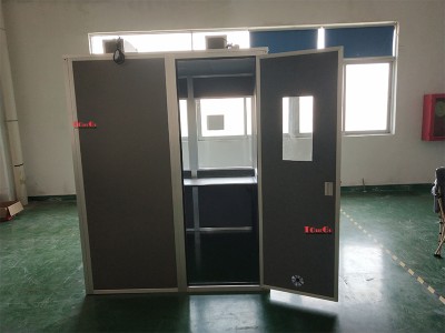 full size interpreter booth (4)