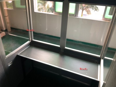 full size interpreter booth (5)