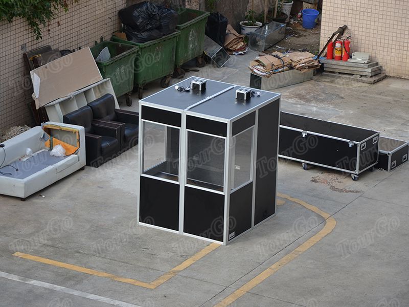 TourGo Translation booths for wireless simultaneous interpretation system with flight case