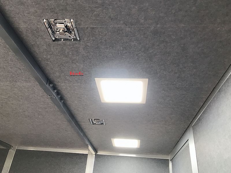 interpreter booth-4