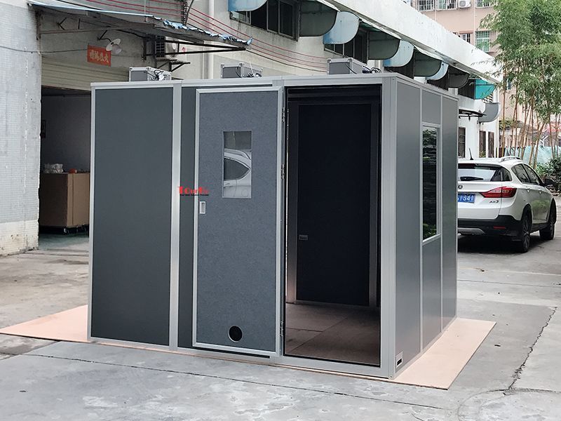 interpreter booth-8