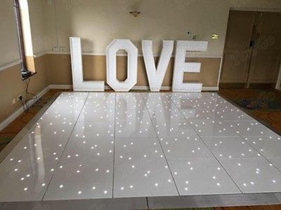 White Starlit Dance Floor – 24*18 ft