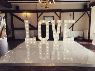 White Starlit Dance Floor – 20*18 ft