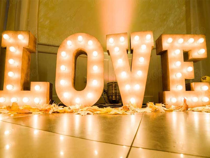 TourGo Hot Sale Customize Lighted Alphabet LOVE Letters Metal Led Light Signs