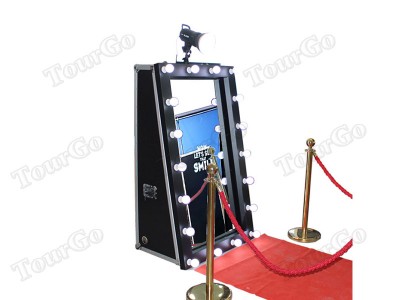 Interactive LED Screen Magic Mirror Photo Booth