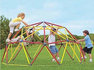 kids climb tower