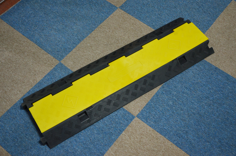 https://www.tourgosolution.com/cable-ramp/tourgo-3-channel-rubber-cable-ramp-protector.html